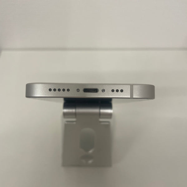 iPhone13 スターライト 256GB 電池残量78%