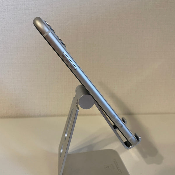 iPhone11 128GB ホワイト 電池残量79%