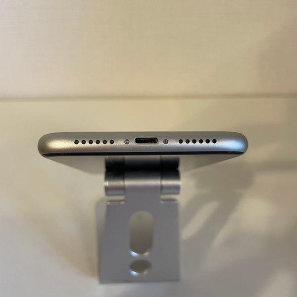 iPhone11 128GB ホワイト 電池残量79%