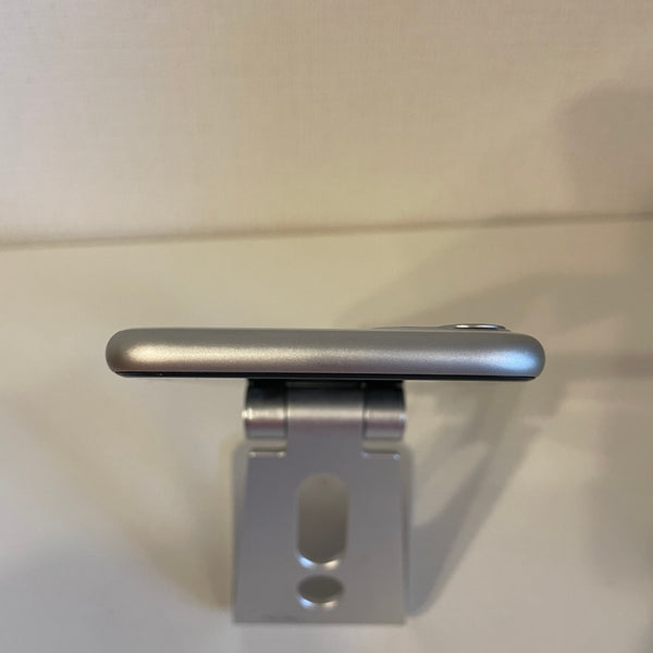 iPhone11 128GB ホワイト 電池残量79%