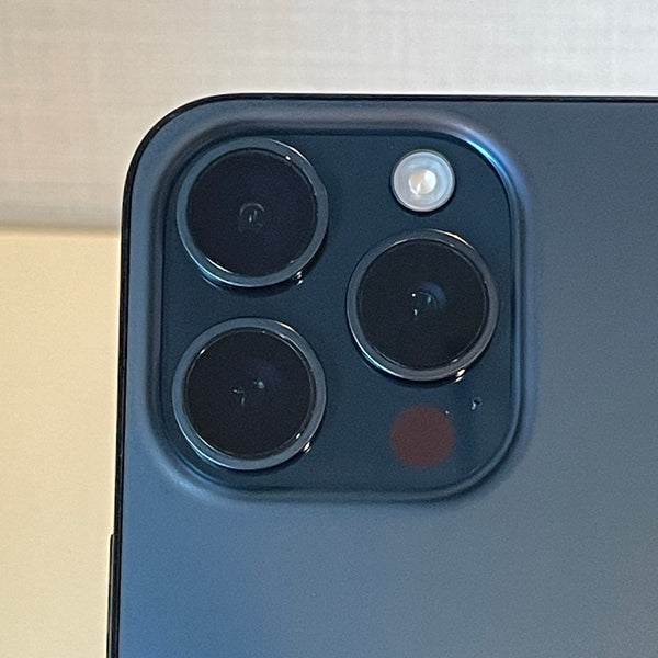 iPhone15 Pro ブルーチタニウム 256GB 電池残量88%
