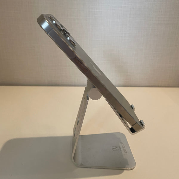 iPhone15 Pro Max ナチュラルチタニウム 256GB 電池残量91%