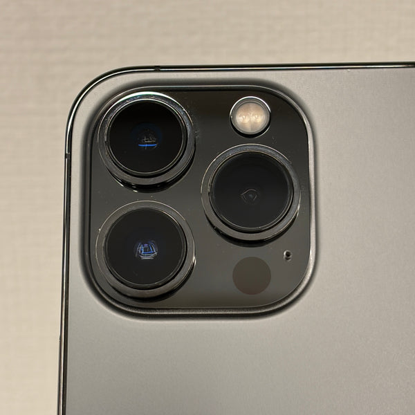 iPhone13 Pro グラファイト 1TB 電池残量76%