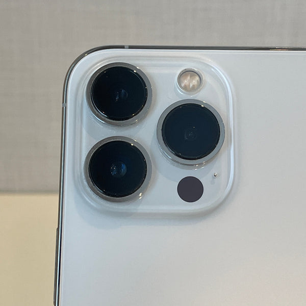 【訳あり】iPhone13 Pro シルバー 256GB 電池残量76%