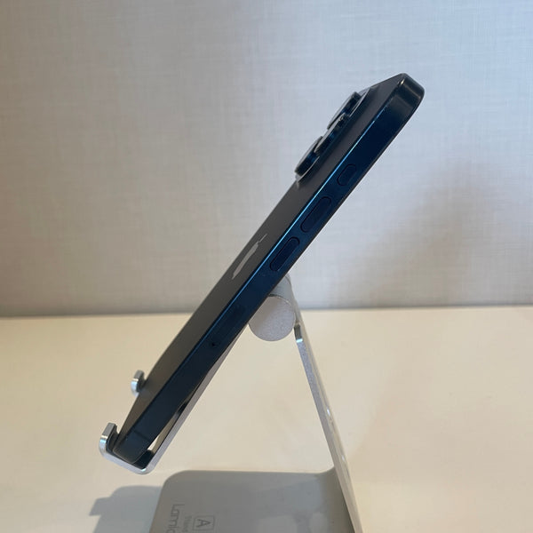 iPhone15 Pro ブルーチタニウム 256GB 電池残量88%