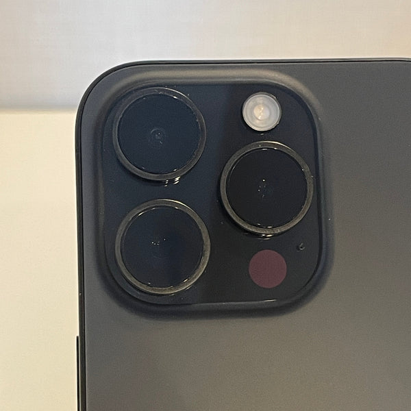 iPhone15 Pro ブラックチタニウム 256GB 電池残量89%